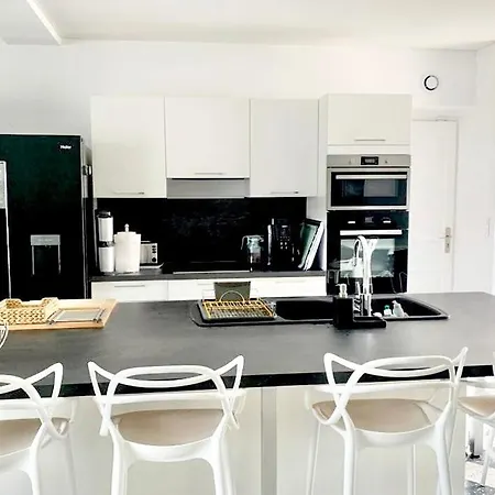 펜션 Maison Avec Terrasses *