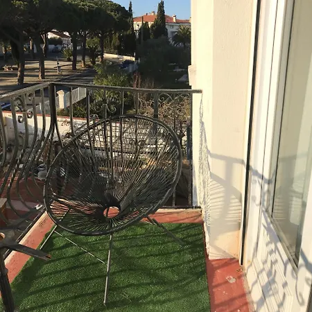 Maison Avec Terrasses 펜션 *